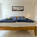 Apartmán In The Center With Free Parking *