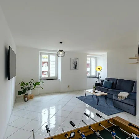 In The Center With Free Parking Biel